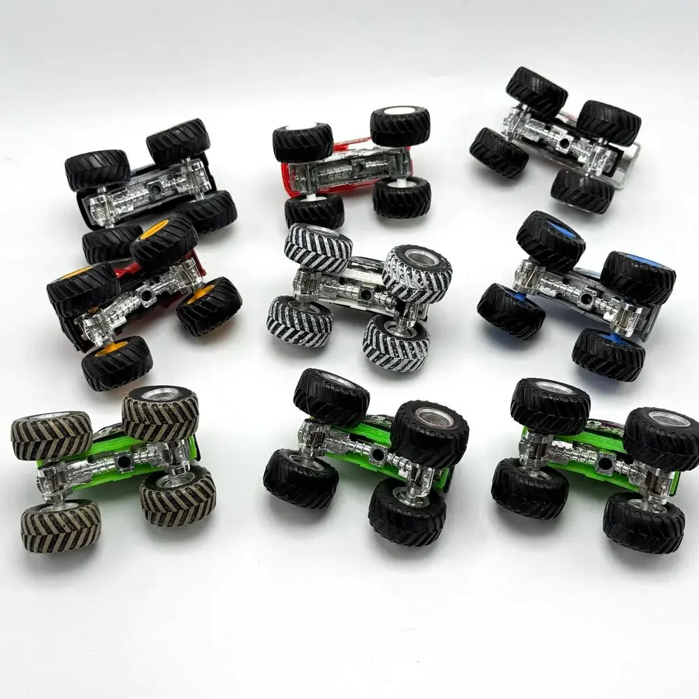 Lot of 9 Hot Wheels Monster Jam Monster Trucks Grave Digger Medusa 1:64 Die Cast